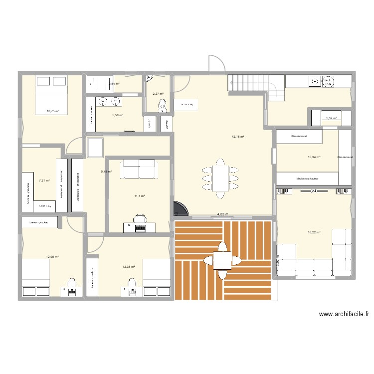 Chiroubles U. Plan de 13 pièces et 144 m2