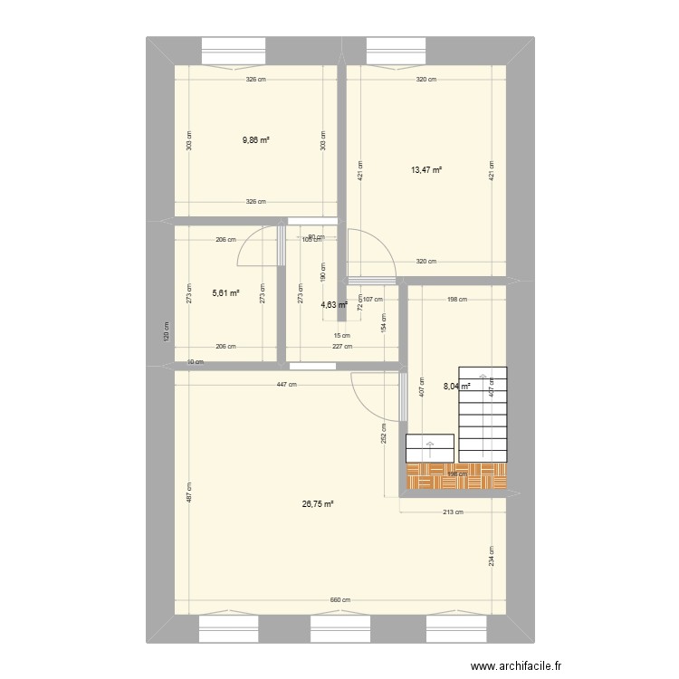 appart etage non meublé. Plan de 6 pièces et 68 m2