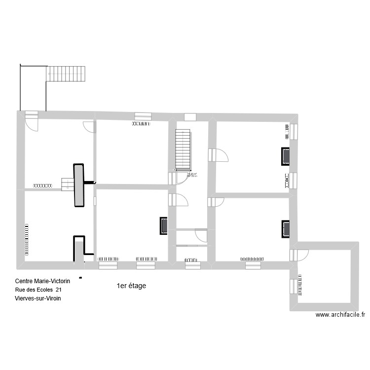 CMV 1er base coté. Plan de 9 pièces et 167 m2