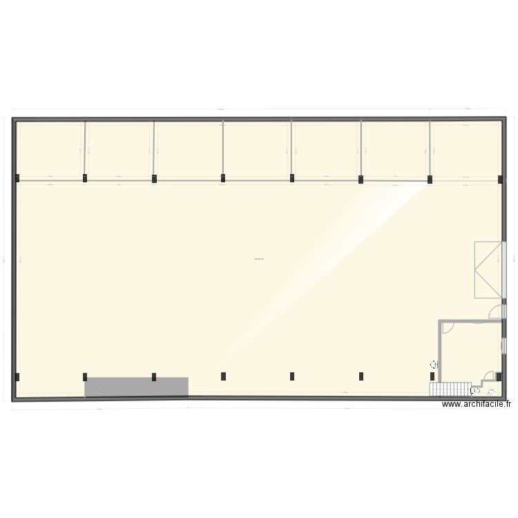 Grande Salle de vente . Plan de 0 pièce et 0 m2