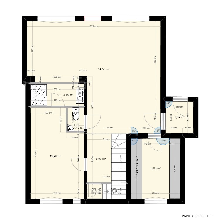 RDC Cotes. Plan de 9 pièces et 71 m2