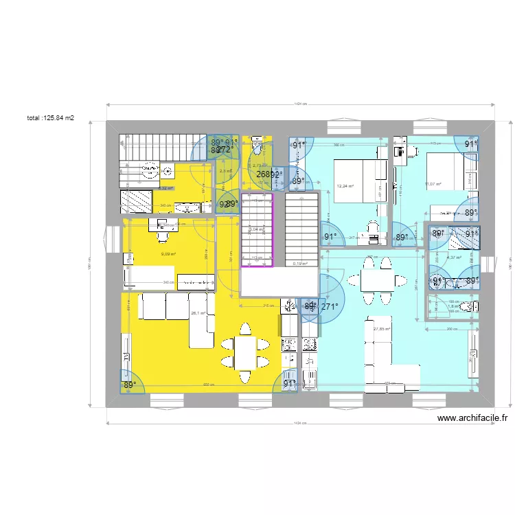 plan 1er &eacute;tage escalier central 3. Plan de 