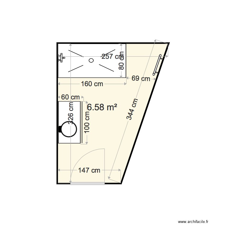 salle de bains douche à gauche. Plan de 0 pièce et 0 m2