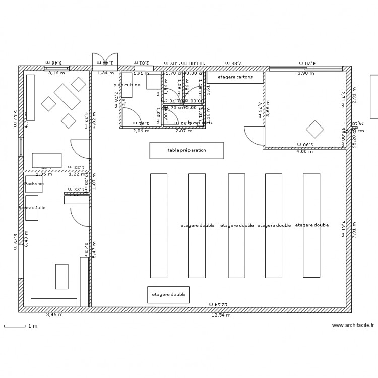 bureau meublé V3 cube. Plan de 0 pièce et 0 m2