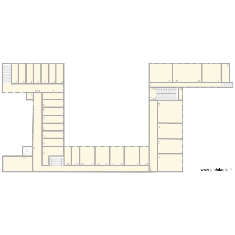 CND C+2. Plan de 38 pièces et 1828 m2