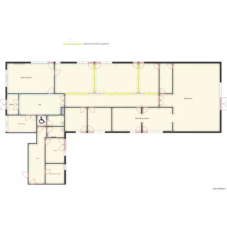 Projet salle de conseil avec cloisons existentes. Plan de 