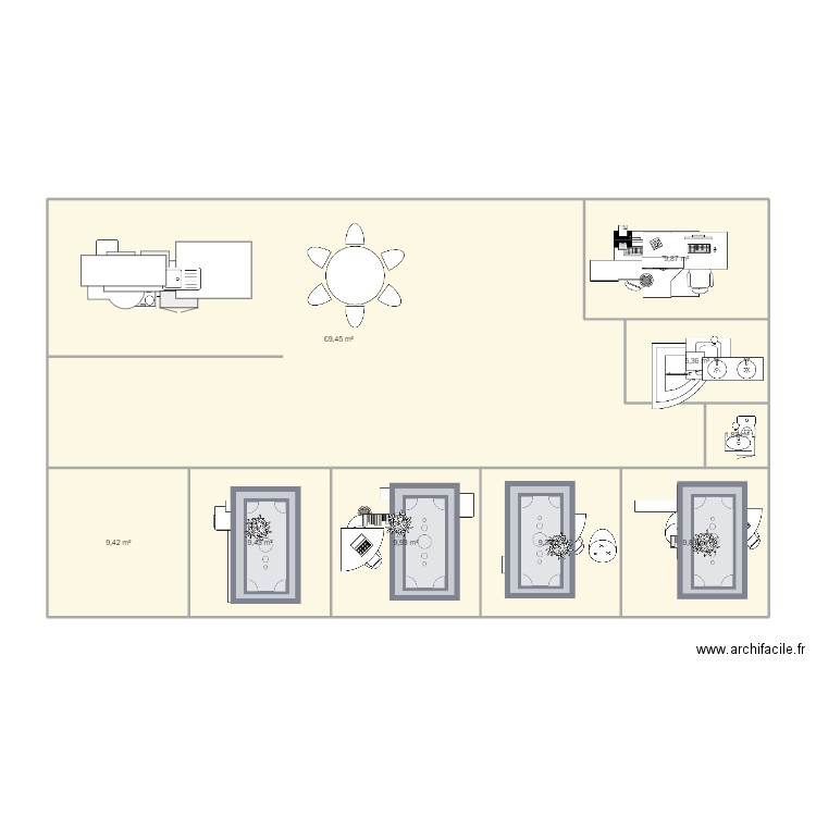 Maison 2. Plan de 9 pièces et 134 m2