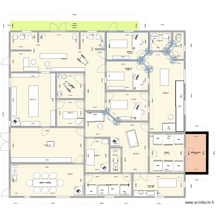 clinique 3. Plan de 20 pièces et 308 m2