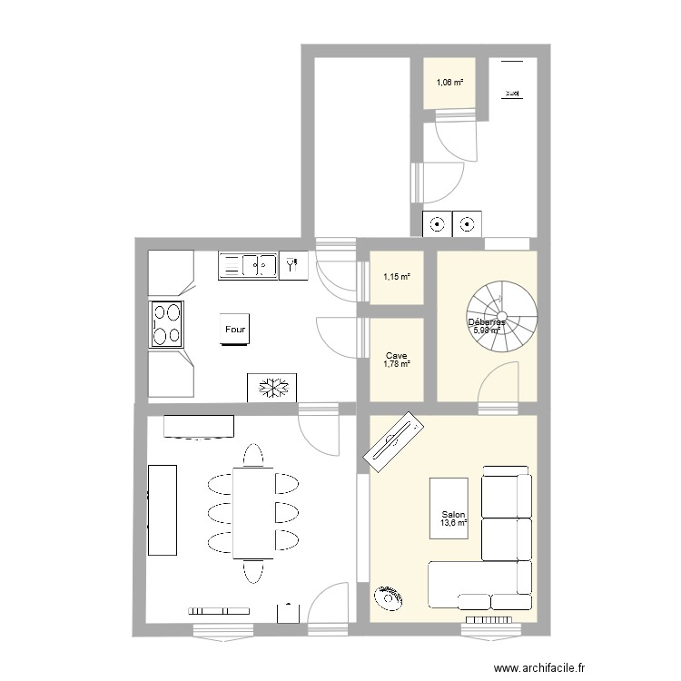RDC maison. Plan de 5 pièces et 24 m2