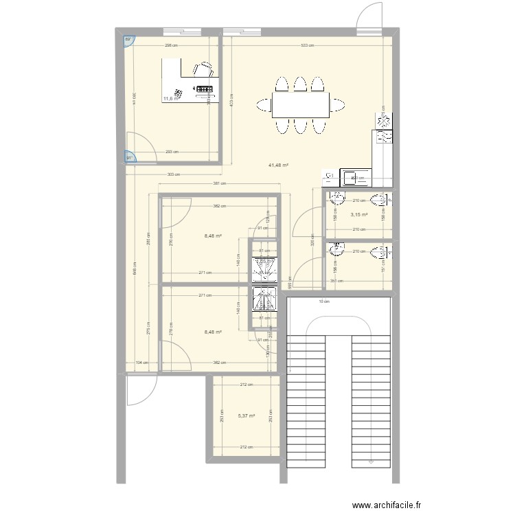 Amenagement Mouysset. Plan de 8 pièces et 81 m2