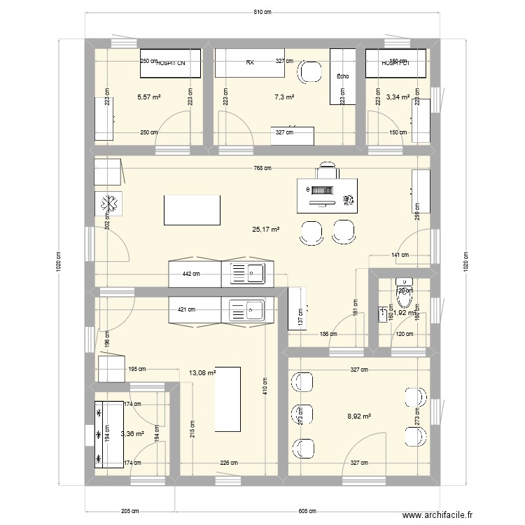 Cabinet. Plan de 8 pièces et 69 m2