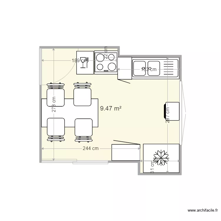 Cuisine Champagne meublée. Plan de Cuisine Champagne meublée. Plan de