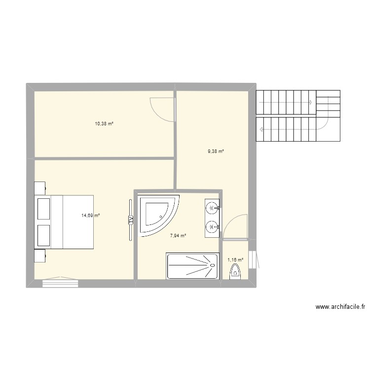 Etage. Plan de 5 pièces et 44 m2