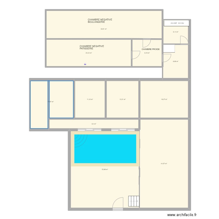 USINE. Plan de 12 pièces et 245 m2