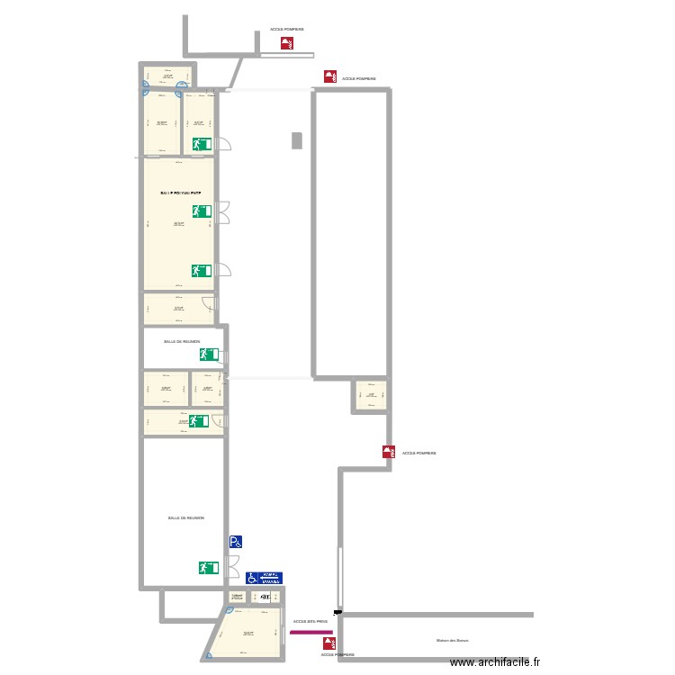 PARKING . Plan de 12 pièces et 114 m2