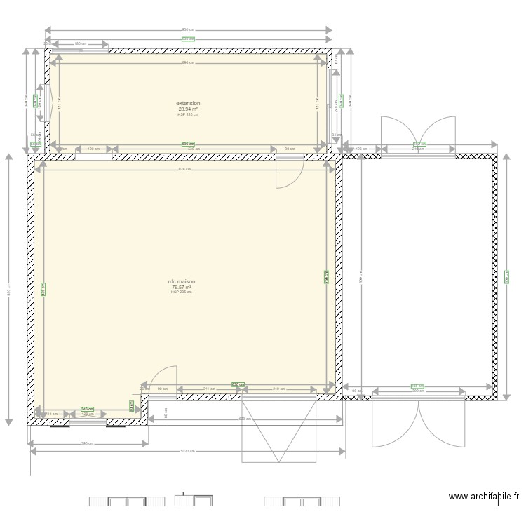 GGA. Plan de 3 pièces et 182 m2