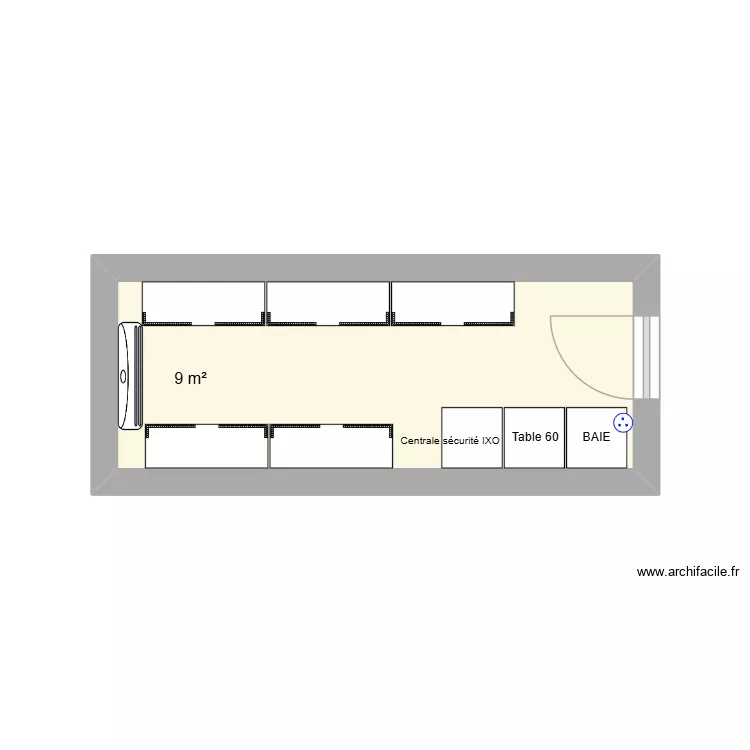 Salle des serveurs / Archives. Plan de 1  et 9 m²