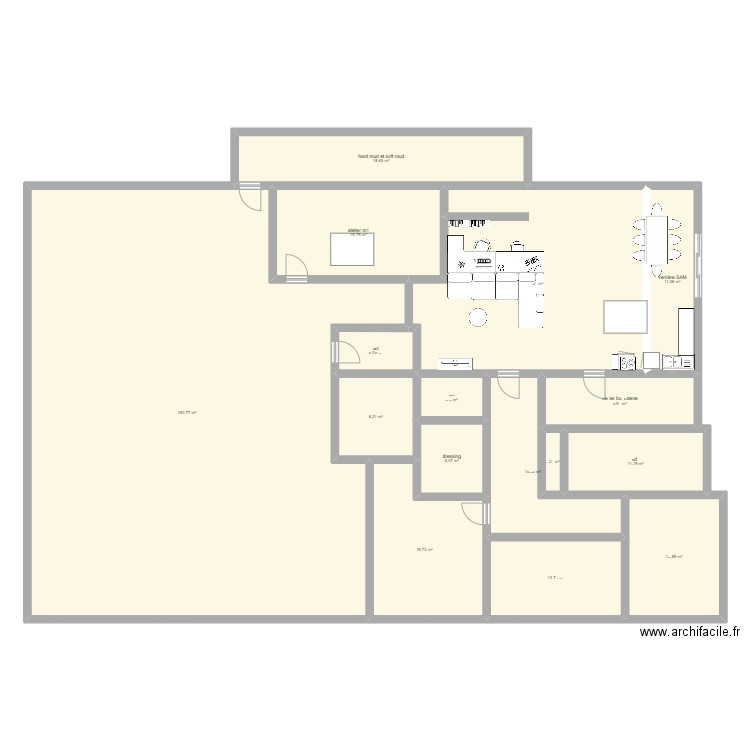 maison. Plan de 16 pièces et 389 m2