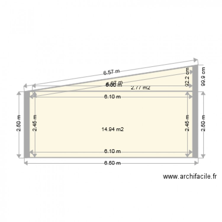 coté du garage. Plan de 0 pièce et 0 m2