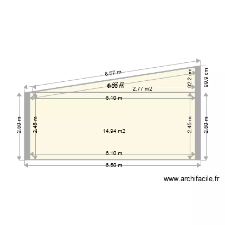 cot&eacute; du garage. Plan de 