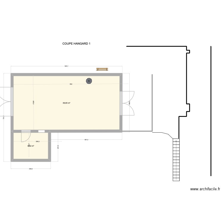 COUPE HANGARD 2. Plan de 2 pièces et 46 m2