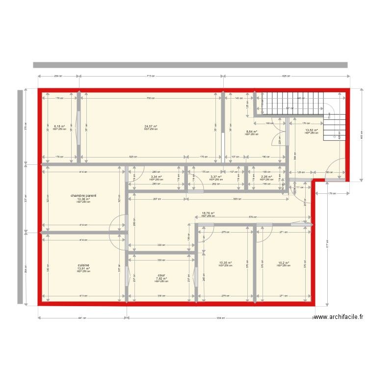 2021 plan. Plan de 13 pièces et 136 m2