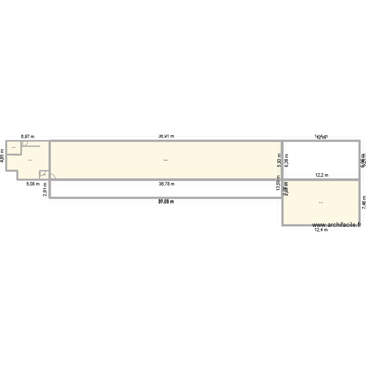 poullailer. Plan de 5 pièces et 338 m2