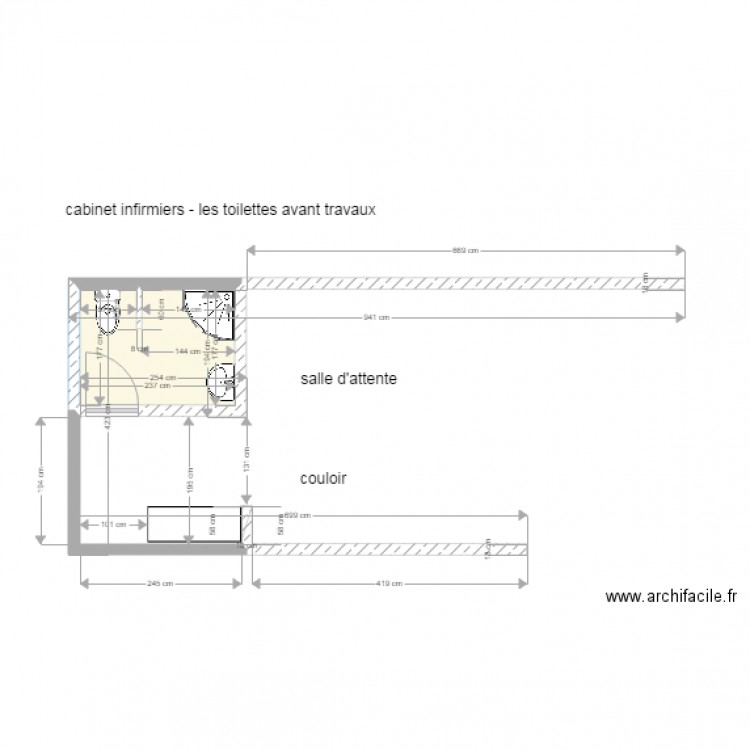 etoile cabinet infirmiers toilettes avant travaux. Plan de 0 pièce et 0 m2