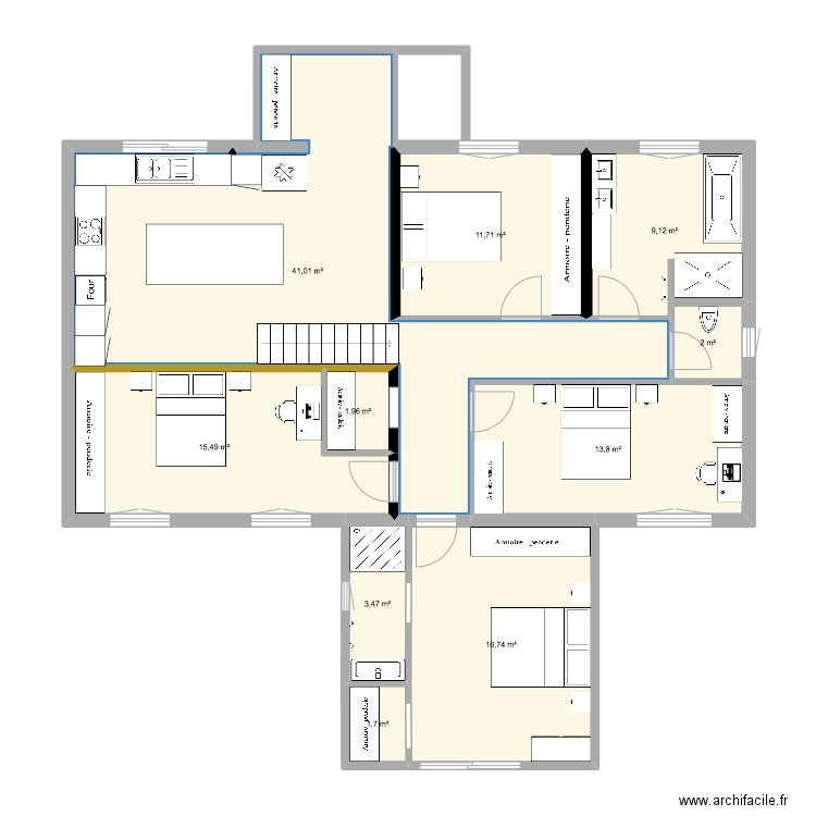 e j. Plan de 10 pièces et 117 m2