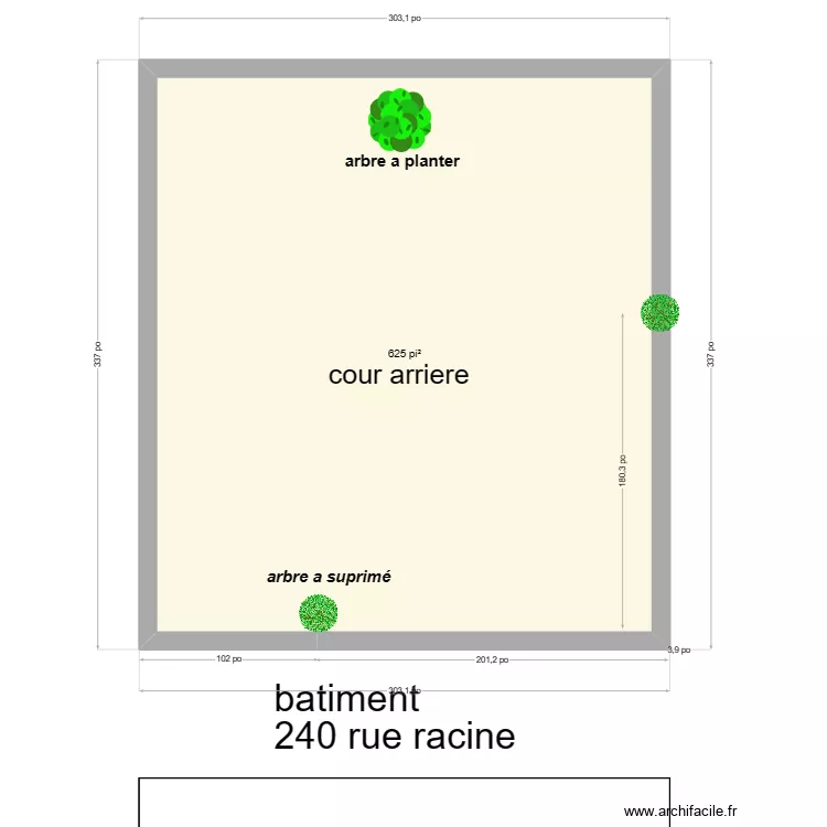 abattage  d'un arbre dans cour arri&egrave;re. Plan de 
