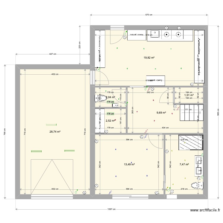 lumiere garage. Plan de 8 pièces et 85 m2