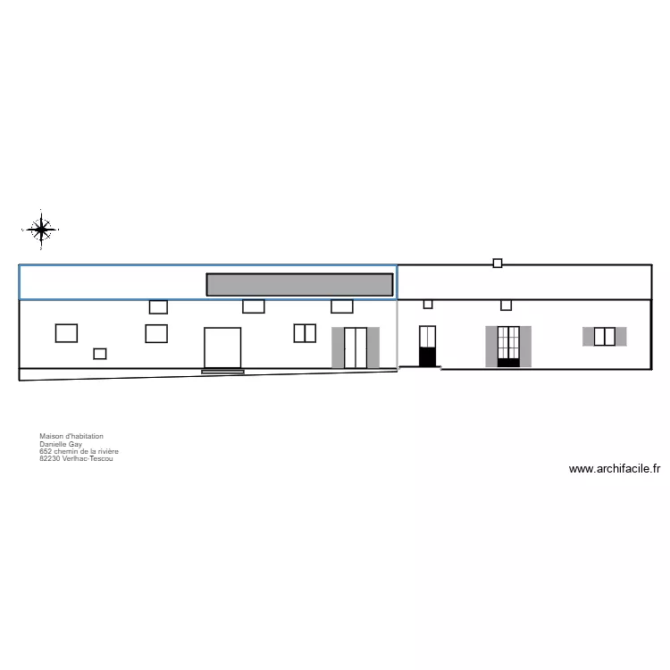 Fa&ccedil;ade sud avec panneaux photovolta&iuml;ques. Plan de 