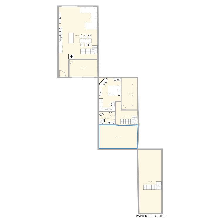 RDC YERRES. Plan de 8 pièces et 165 m2