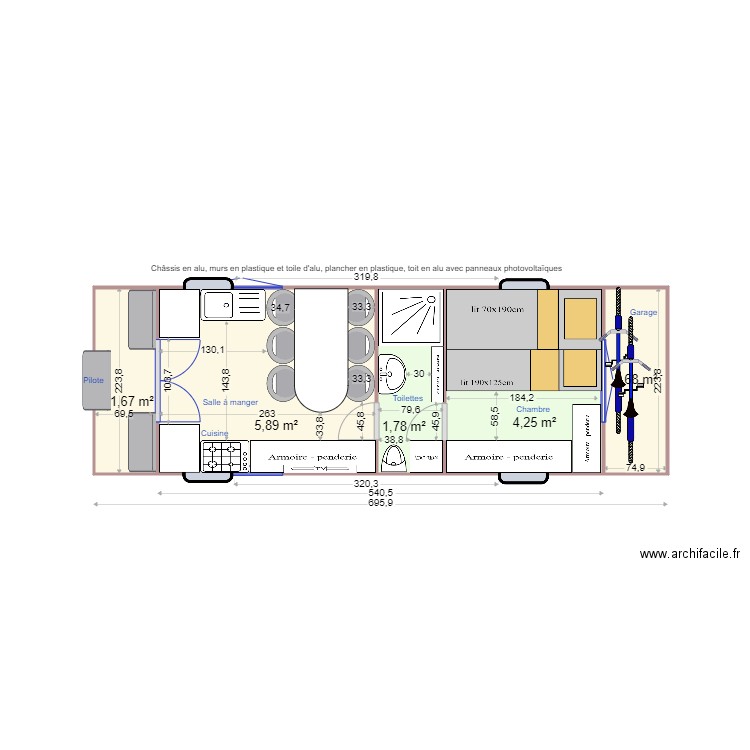 Roulotte 700 cm. Plan de 0 pièce et 0 m2