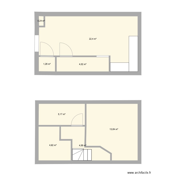 Maison. Plan de 8 pièces et 56 m2