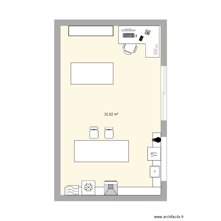 Bureau et cuisine. Plan de 1 pièce et 33 m2