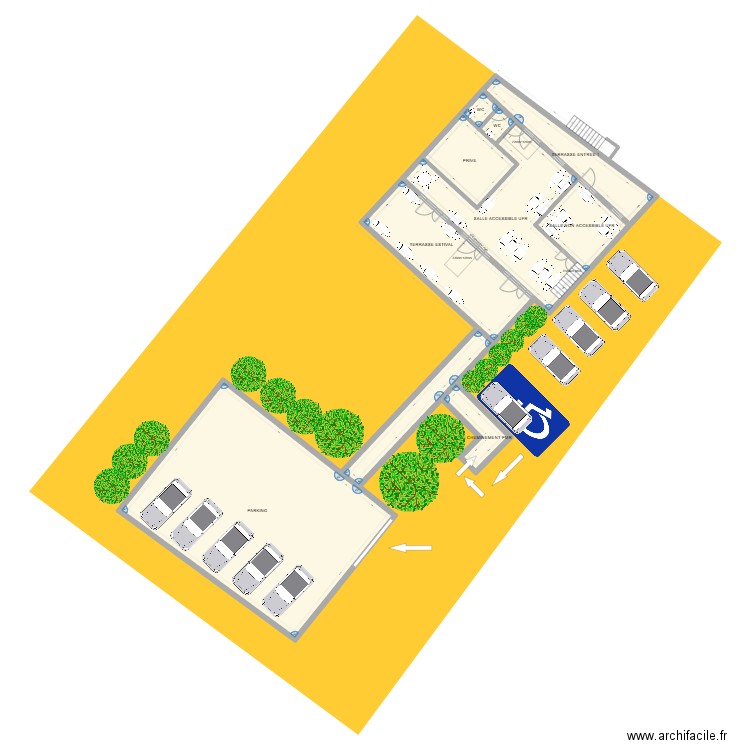 LES PIEDS DANS L'HERBE 1. Plan de 10 pièces et 335 m2