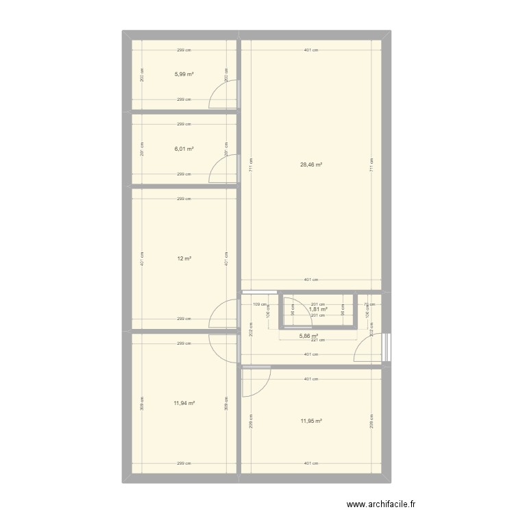 Maison secours. Plan de 8 pièces et 84 m2