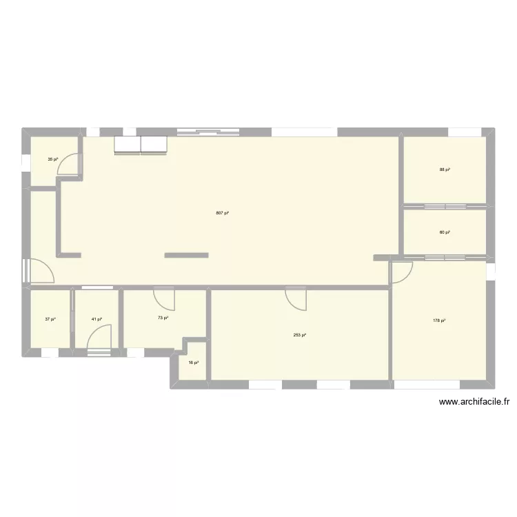 lola. Plan de 10  et 148 m²