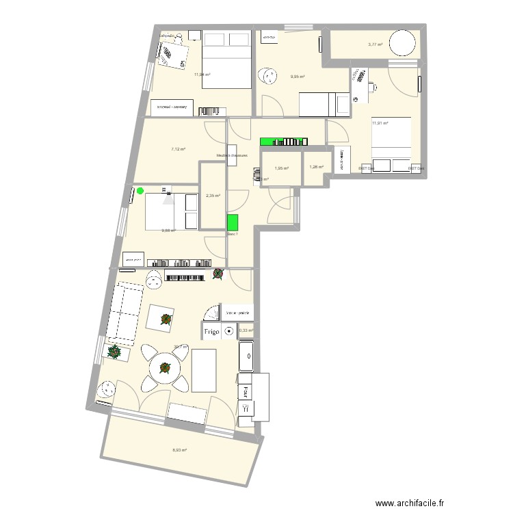 11 av MRG. Plan de 13 pièces et 111 m2