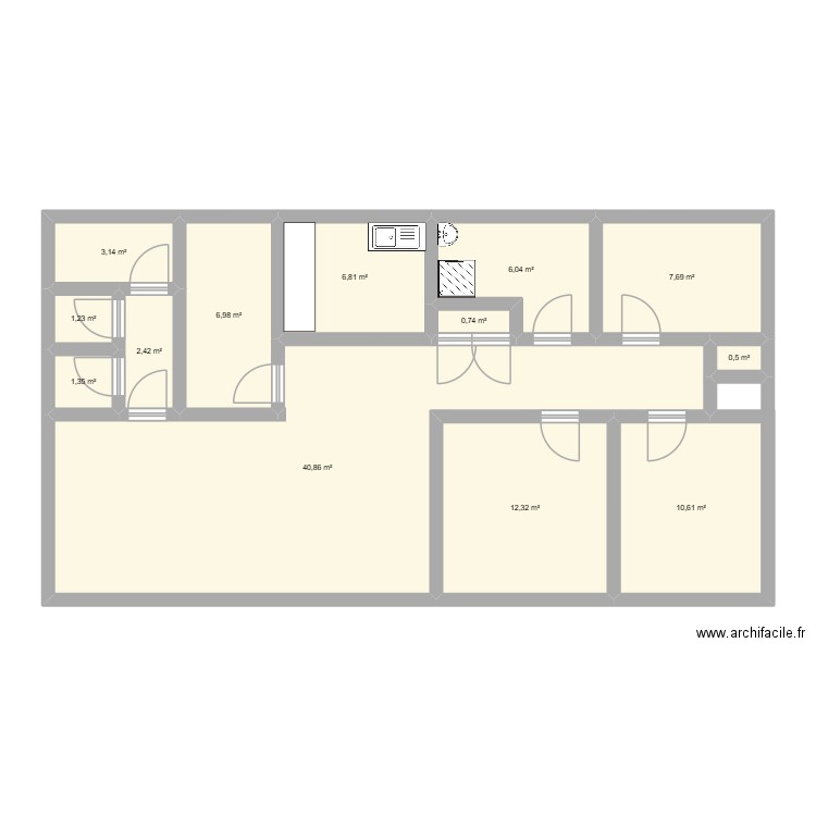 premier étage actuel. Plan de 13 pièces et 101 m2