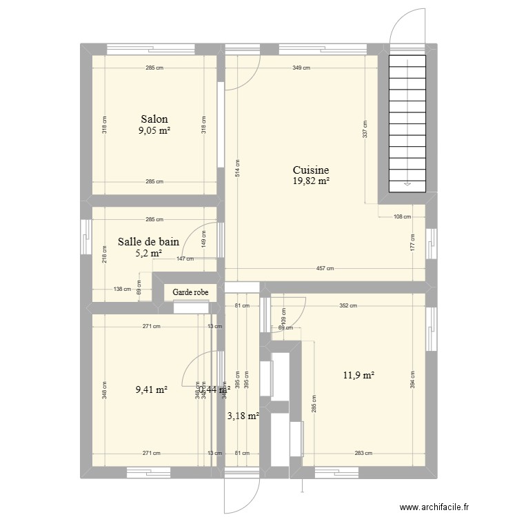 Appartement. Plan de 8 pièces et 60 m2
