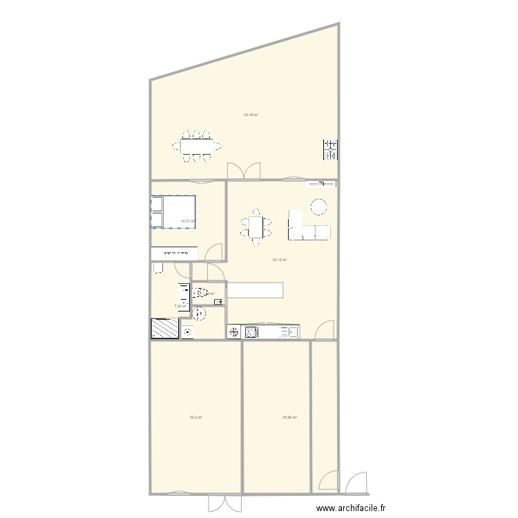 illes nsur tet garage et cour. Plan de 7 pièces et 147 m2