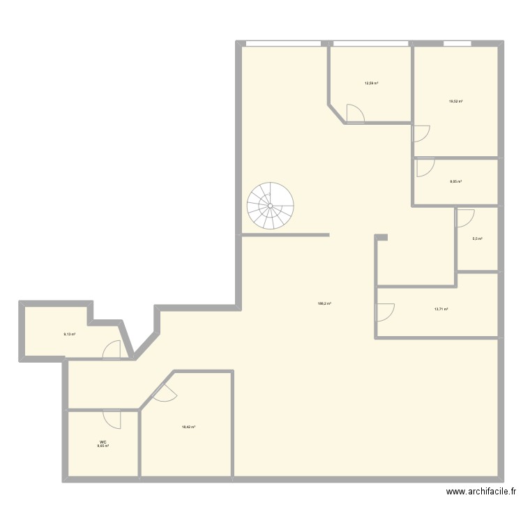 Pan Dijon Nue. Plan de 9 pièces et 285 m2