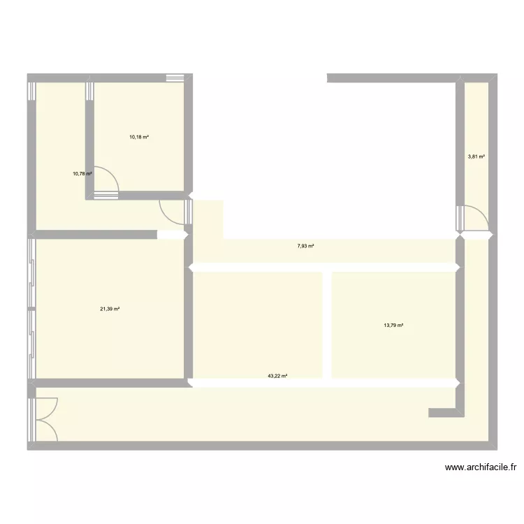 kaza. Plan de 7 pièces et 111 m²