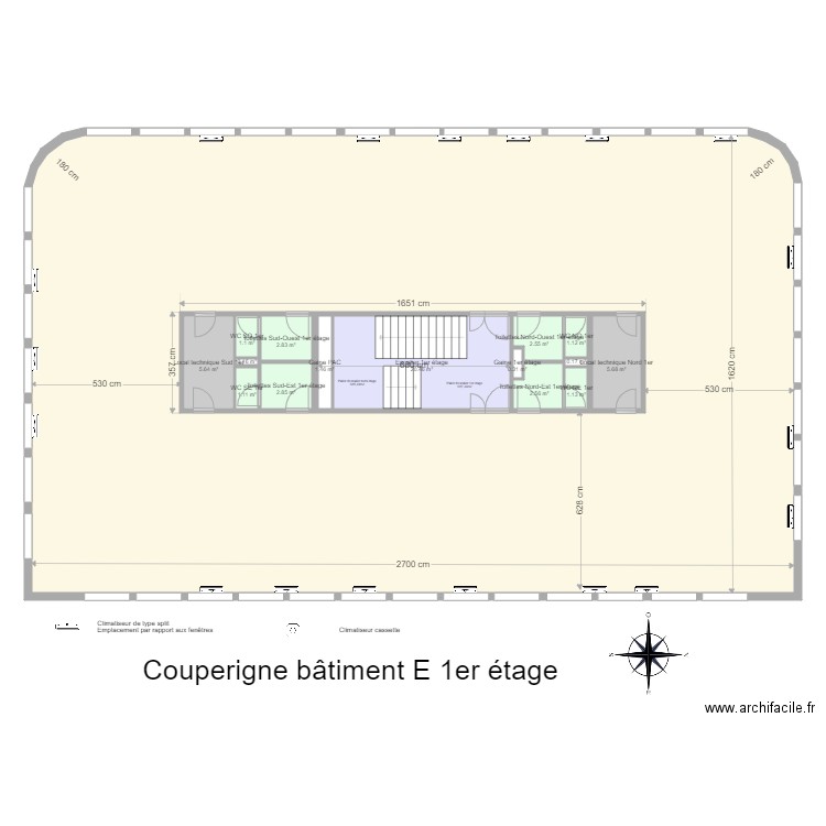 Couperigne bât E emplacement des clim. Plan de 33 pièces et 905 m2