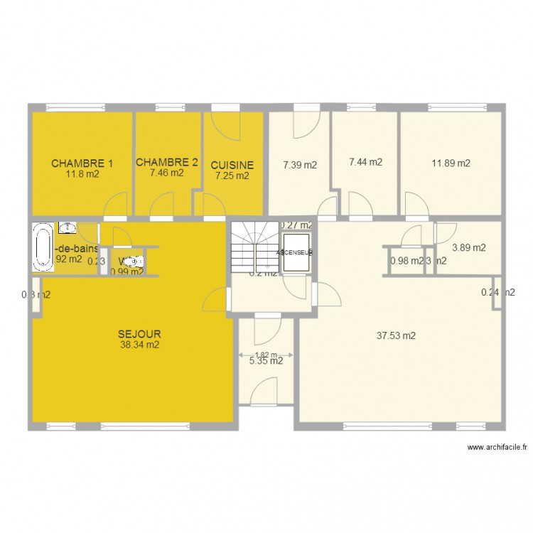 squaregille RDC. Plan de 0 pièce et 0 m2