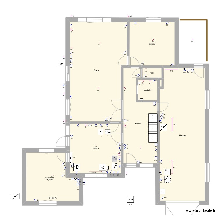 Rez-7. Plan de 9 pièces et 173 m2