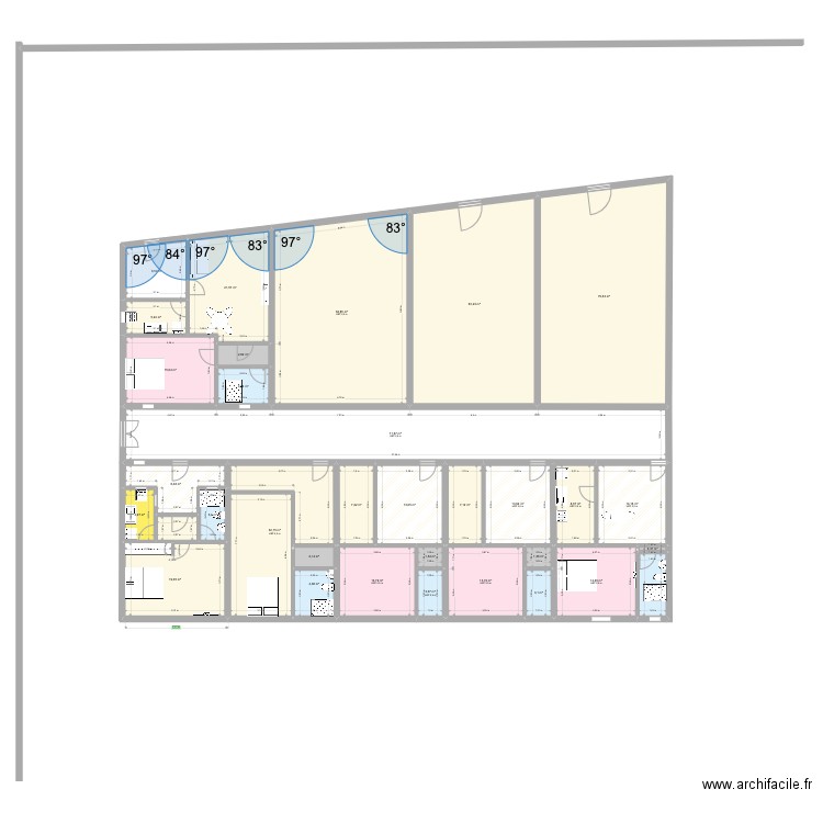 Plan cours 10 * 2 pieces V3. Plan de 33 pièces et 523 m2