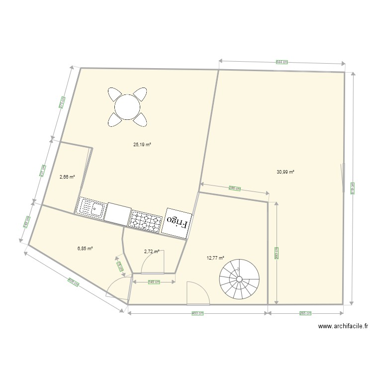 CAMPEN RDC. Plan de 6 pièces et 81 m2